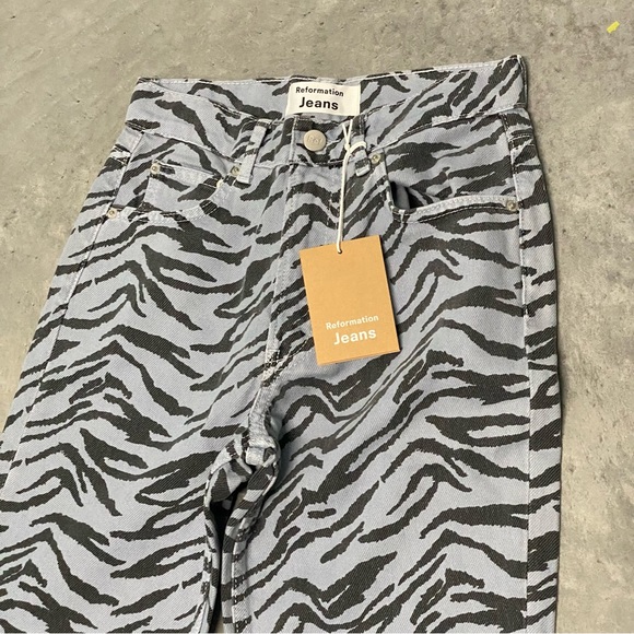 REFORMATION JEANS 24 JULIA CROP HIGH CIGARETTE JEANS NEW WITH TAGS - Picture 3 of 12